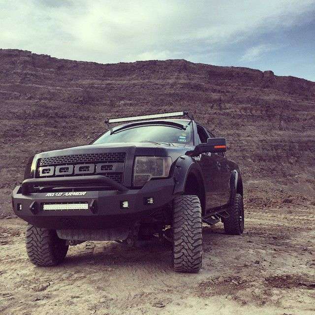 Stealth Front Non-Winch Bumper Pre-Runner Guard - Texture Black 2009-2014 Ford F-150