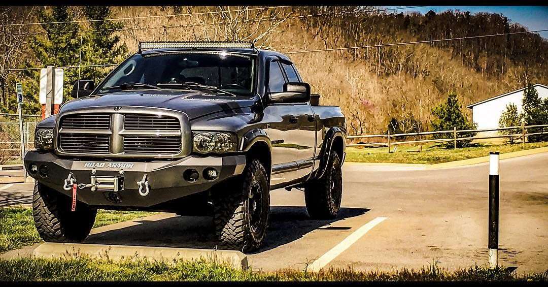 Stealth Front Winch Bumper | Round Holes - Texture Black 2002-2005 RAM 1500