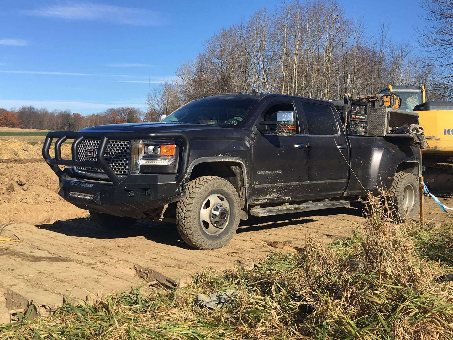 Stealth Front Non-Winch Bumper Titan II Guard - Texture Black 2015-2019 GMC 2500 3500