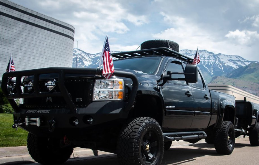 Stealth Front Winch Bumper Titan II Guard | Round Holes - Texture Black 2011-2014 Chevrolet 2500 3500