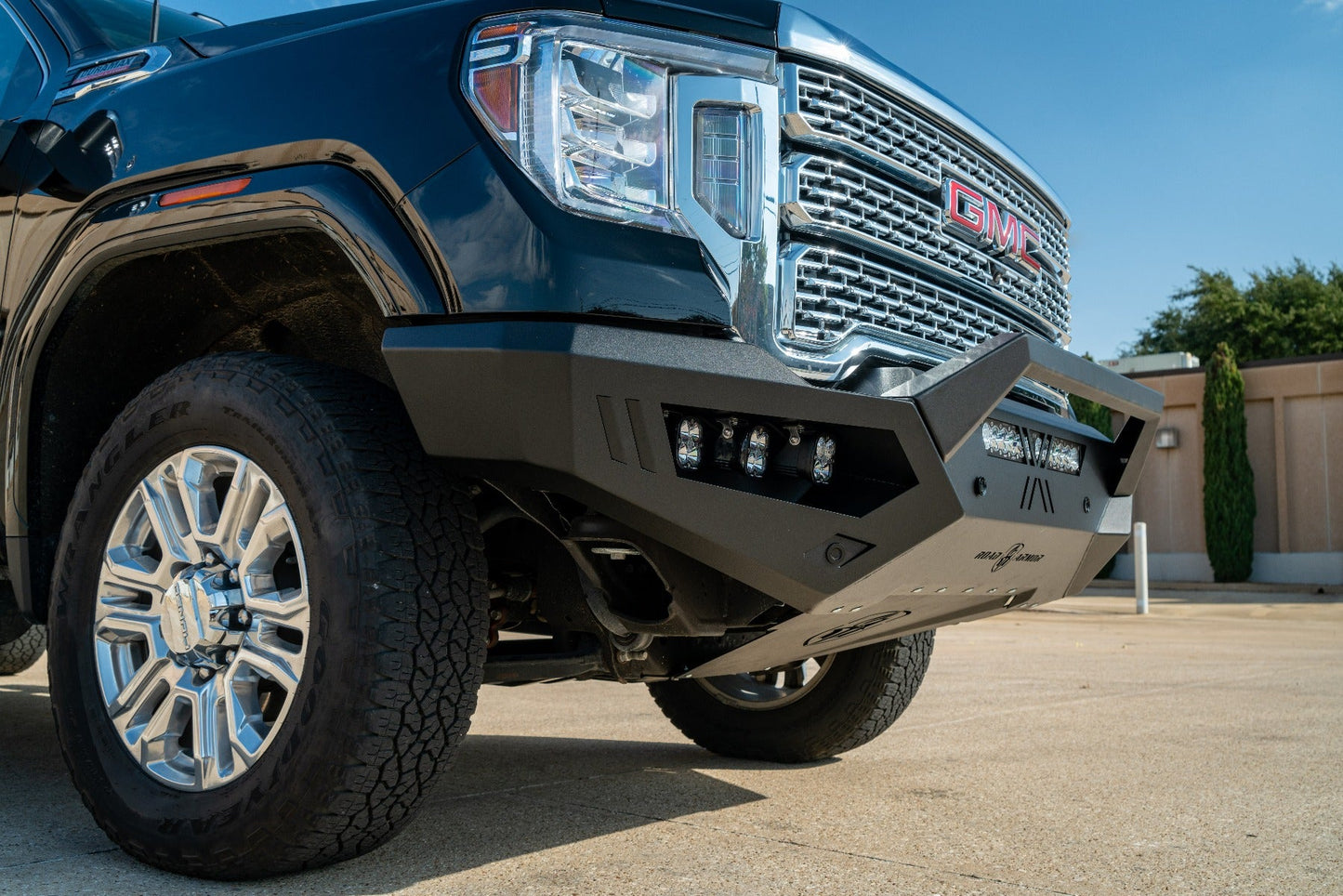 Spartan Front Bumper Bolt on Accessory Sheet Metal Pre-Runner Guard - Texture Black 2020-2023 GMC 2500 3500