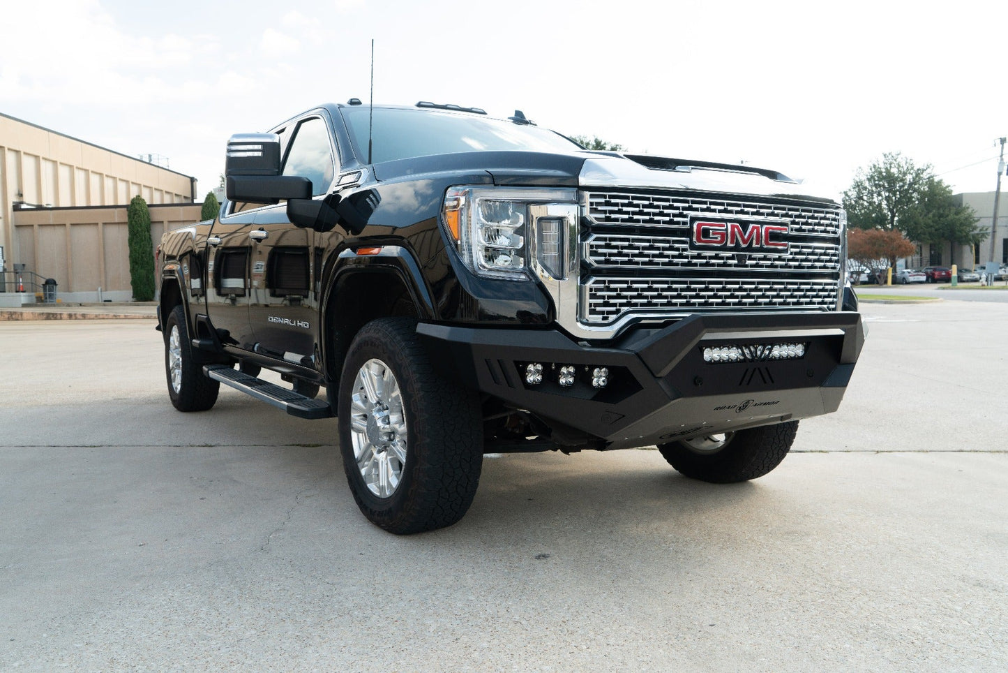 Spartan Front Bumper Bolt on Accessory Sheet Metal Pre-Runner Guard - Texture Black 2020-2023 GMC 2500 3500