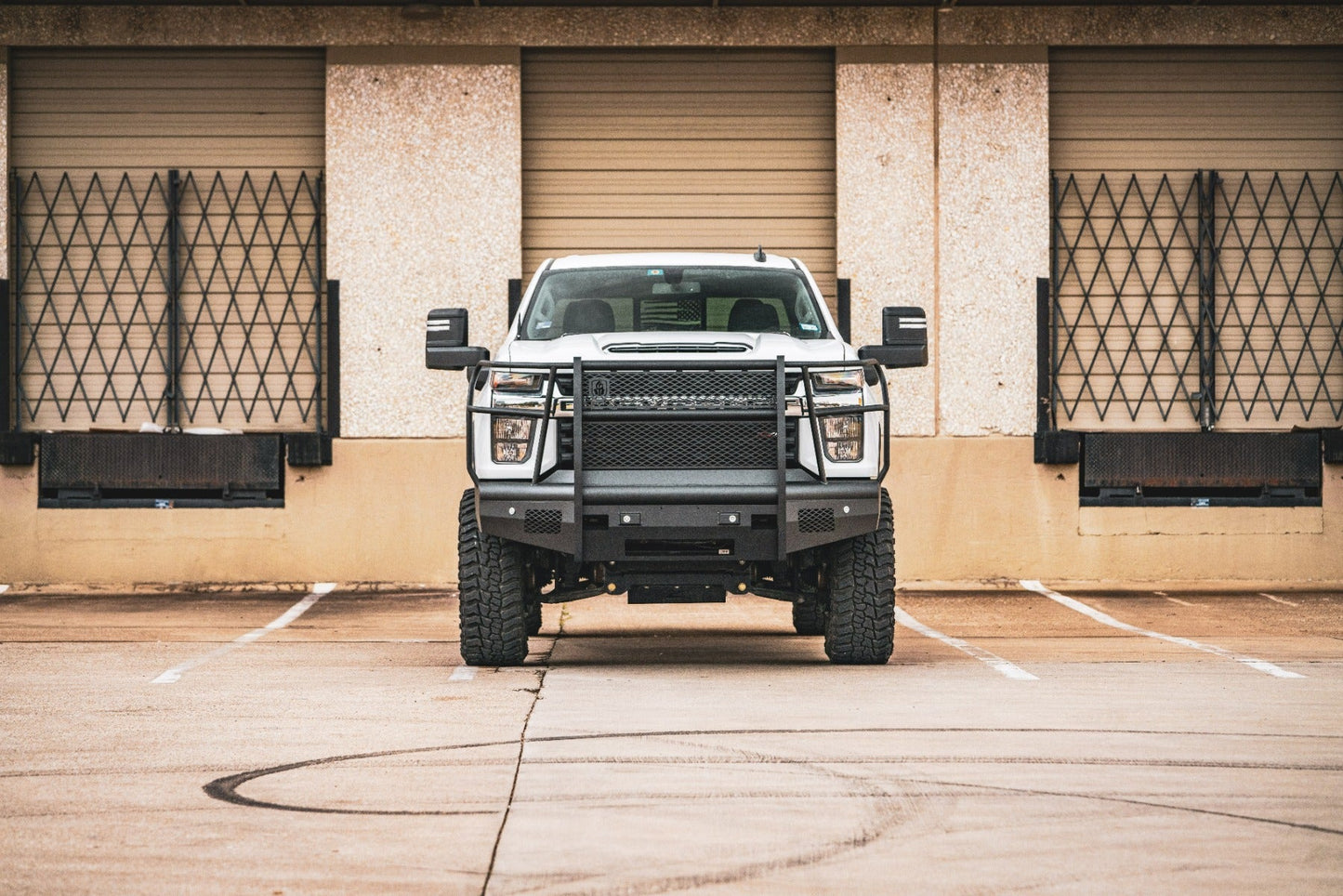 Vaquero Front Non-Winch Bumper Full Guard - Texture Black 2020-2023 Chevrolet 2500 3500