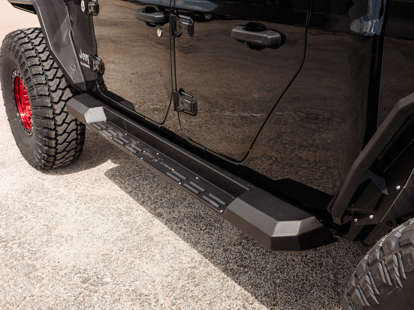 Stealth Side Step | 4 Door - Texture Black 2020-2025 Jeep JT