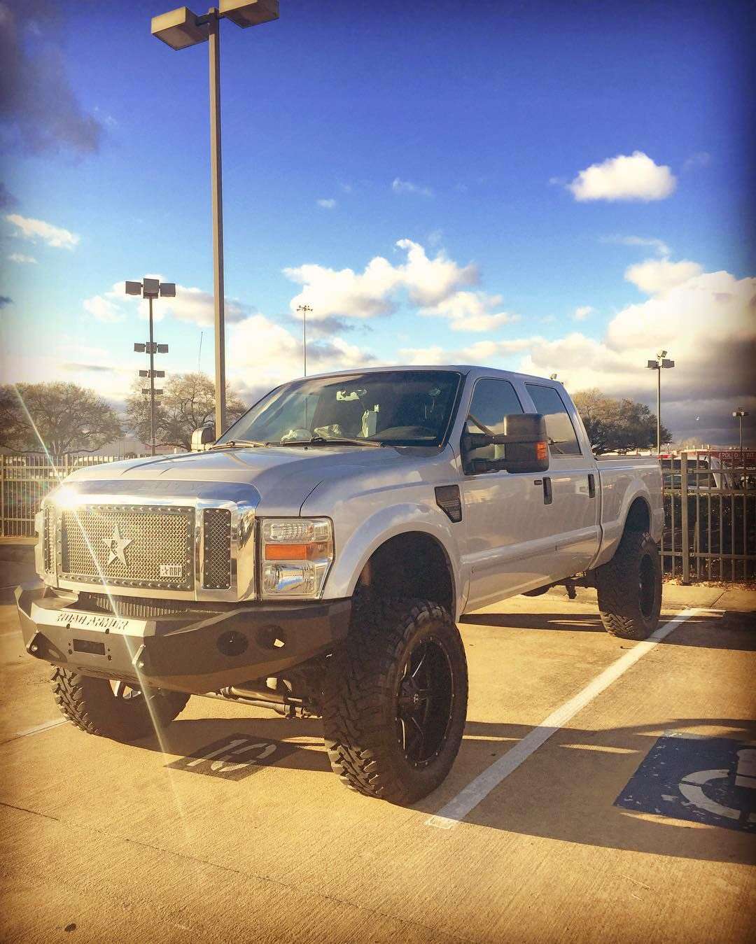 Stealth Front Winch Bumper | Round Holes - Texture Black 2008-2010 Ford F-250 F-350 F-450