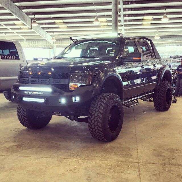 Stealth Front Non-Winch Bumper Pre-Runner Guard - Texture Black 2009-2014 Ford F-150