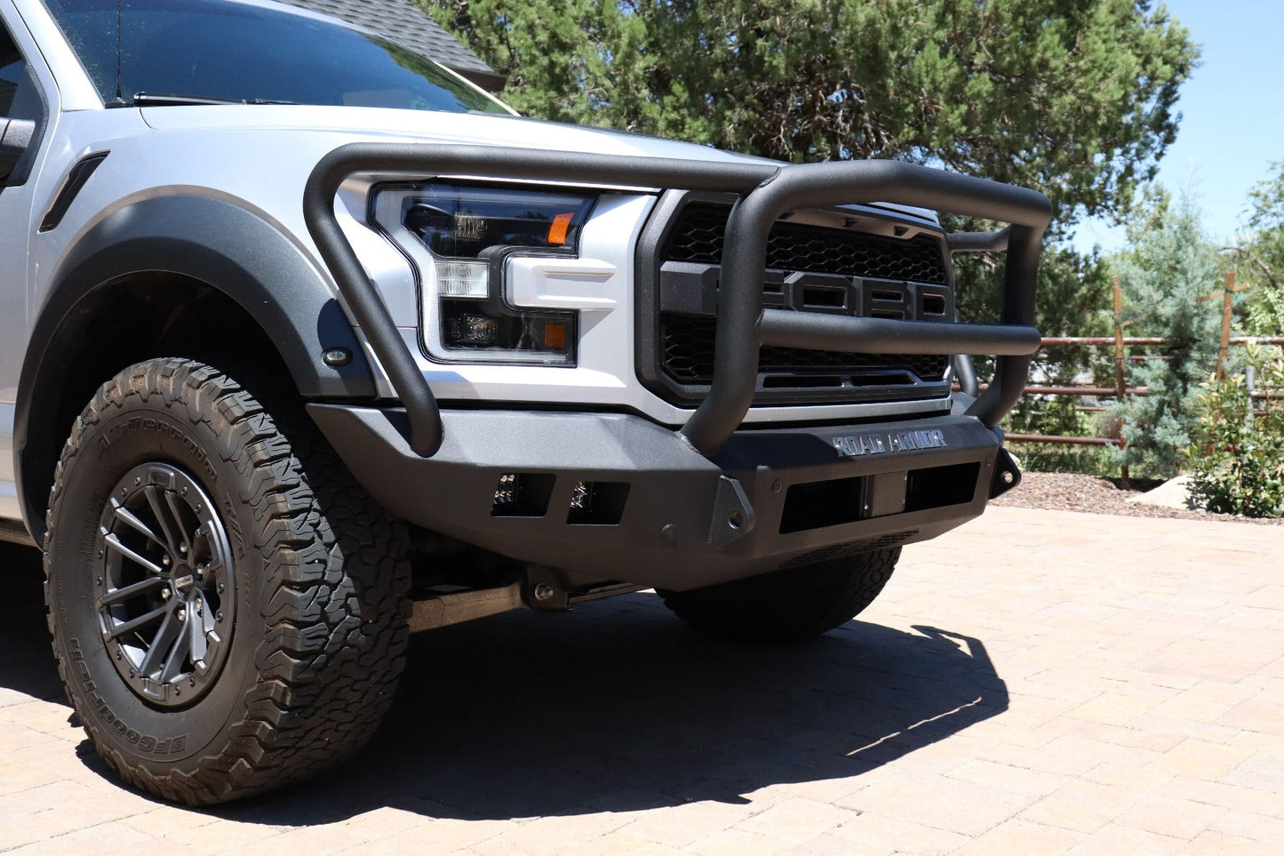 Stealth Front Non-Winch Bumper Lonestar Guard - Texture Black 2017-2020 Ford Raptor