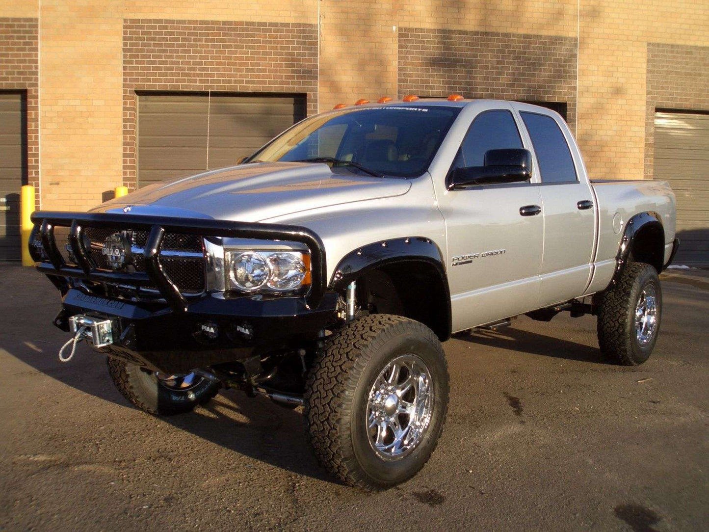 Stealth Front Winch Bumper Titan II Guard | Round Holes - Texture Black 2003-2005 RAM 2500 3500