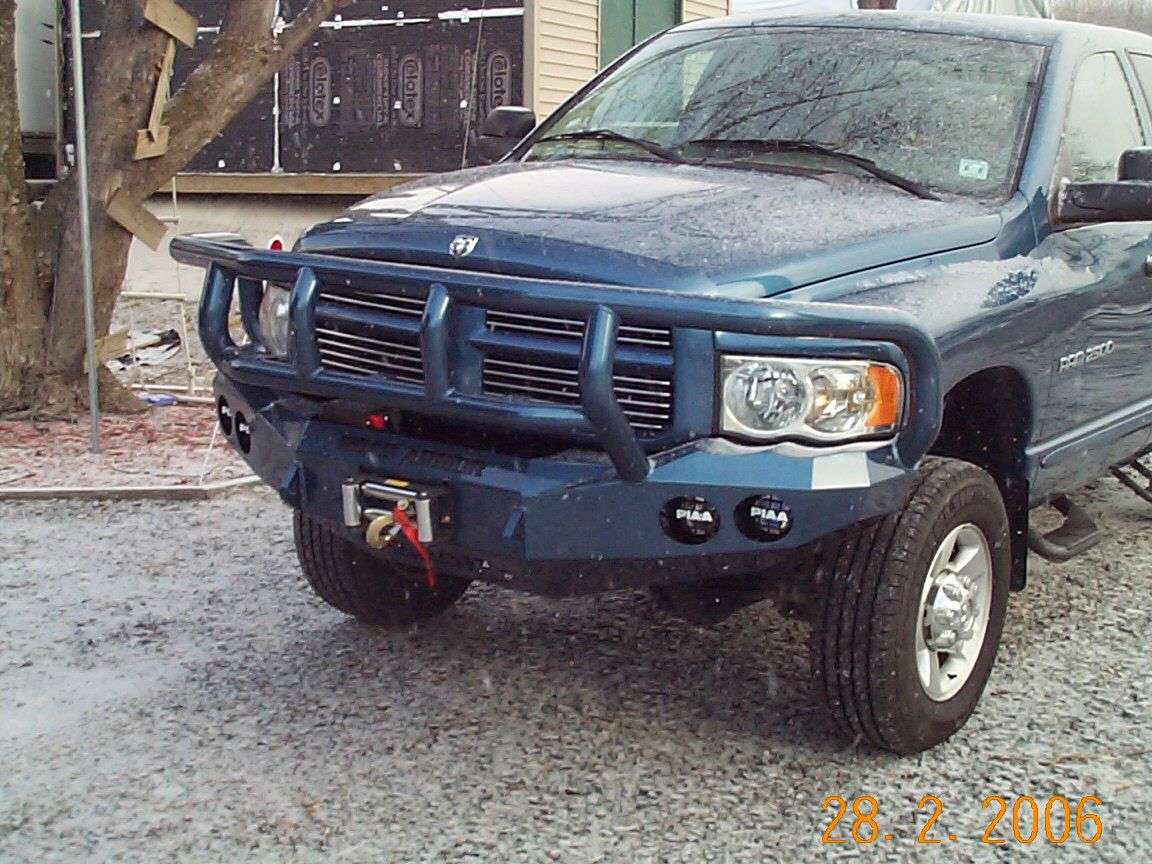 Stealth Front Winch Bumper Titan II Guard | Round Holes - Texture Black 2003-2005 RAM 2500 3500