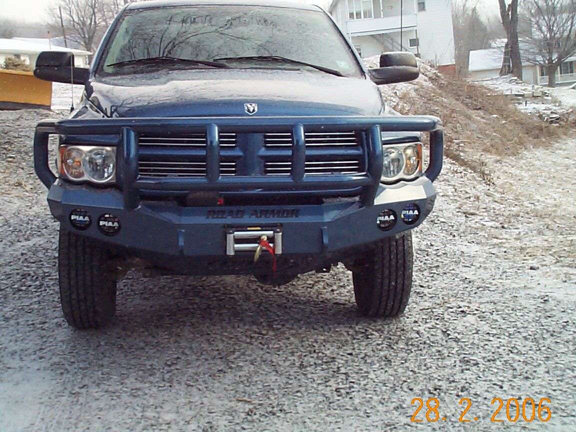 Stealth Front Winch Bumper Titan II Guard | Round Holes - Texture Black 2003-2005 RAM 2500 3500