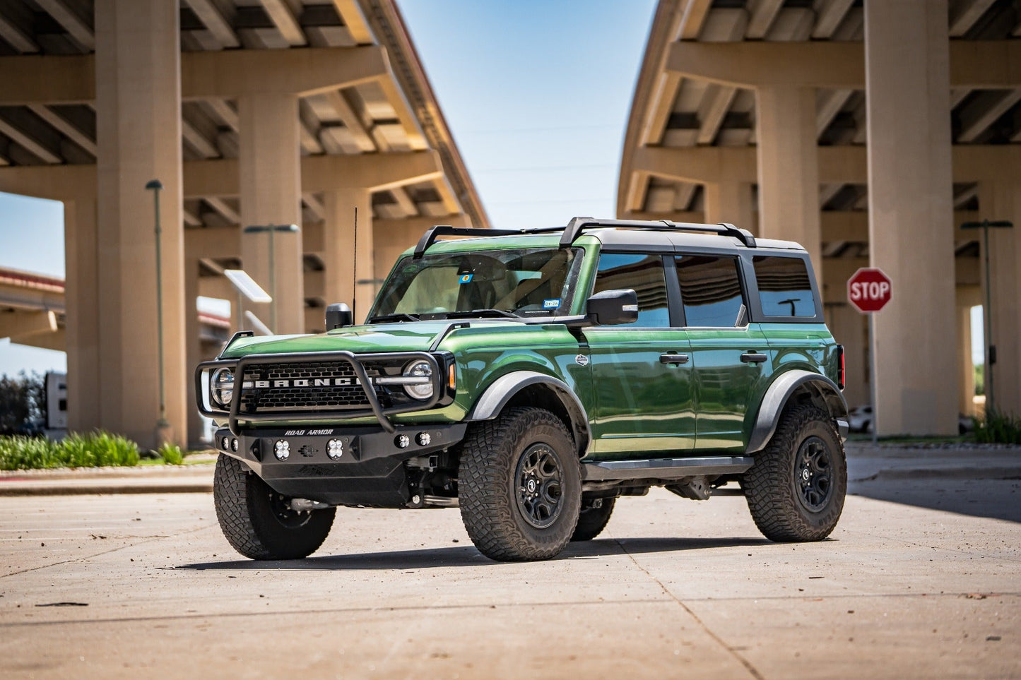 Stealth Front Mid Width Non-Winch Bumper Lonestar Guard - Texture Black 2021-2024 Ford Bronco