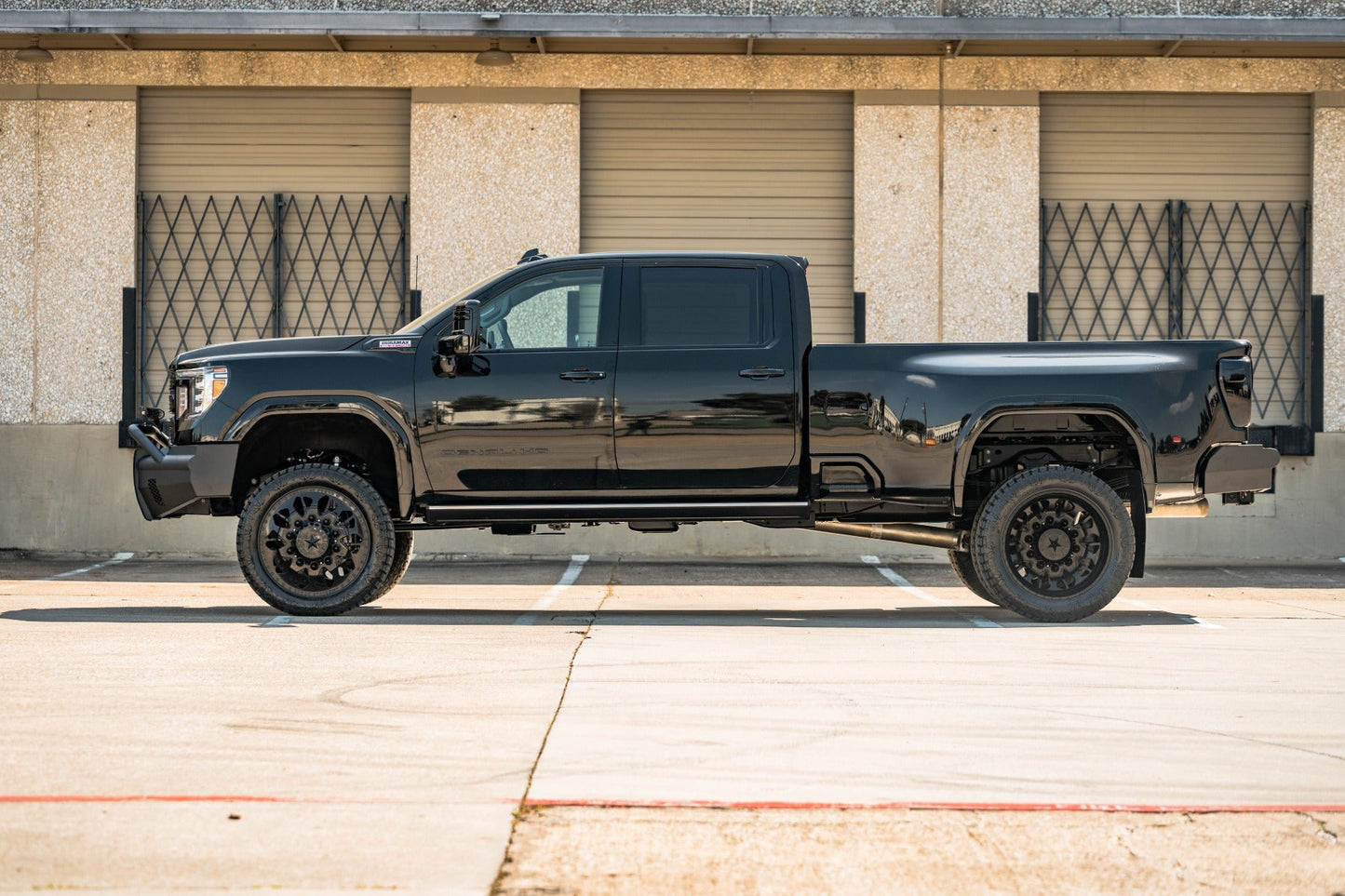 Vaquero Front Non-Winch Bumper Pre-Runner Guard - Texture Black 2020-2023 GMC 2500 3500