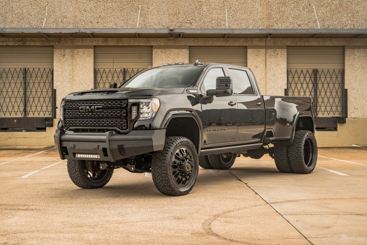 Vaquero Front Non-Winch Bumper - Texture Black 2020-2023 GMC 2500 3500