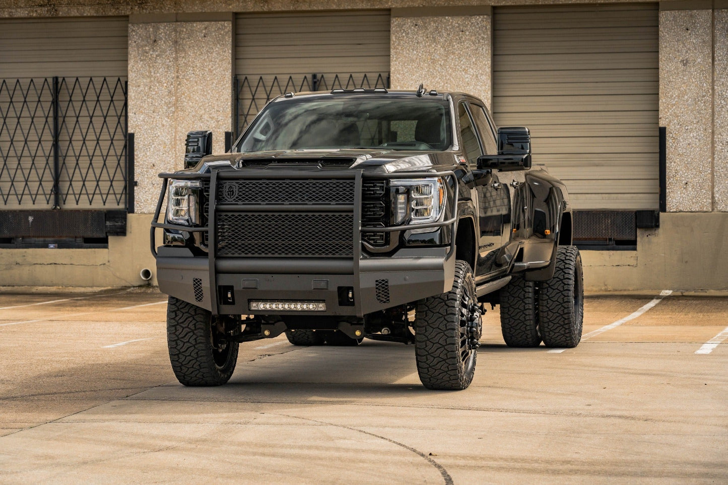 Vaquero Front Non-Winch Bumper Full Guard - Texture Black 2020-2023 GMC 2500 3500