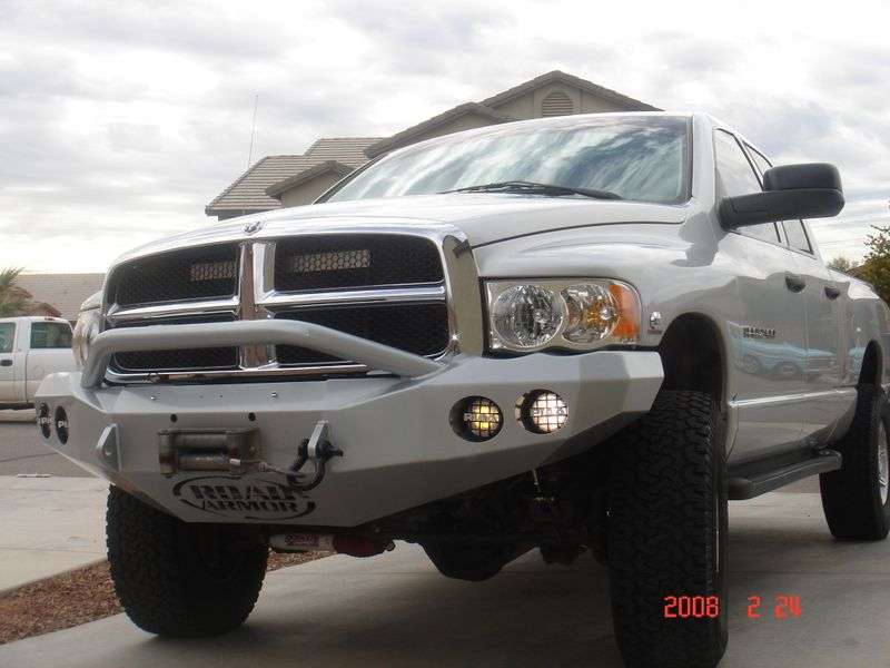 Stealth Front Winch Bumper Pre-Runner Guard | Round Holes - Texture Black 2003-2005 RAM 2500 3500