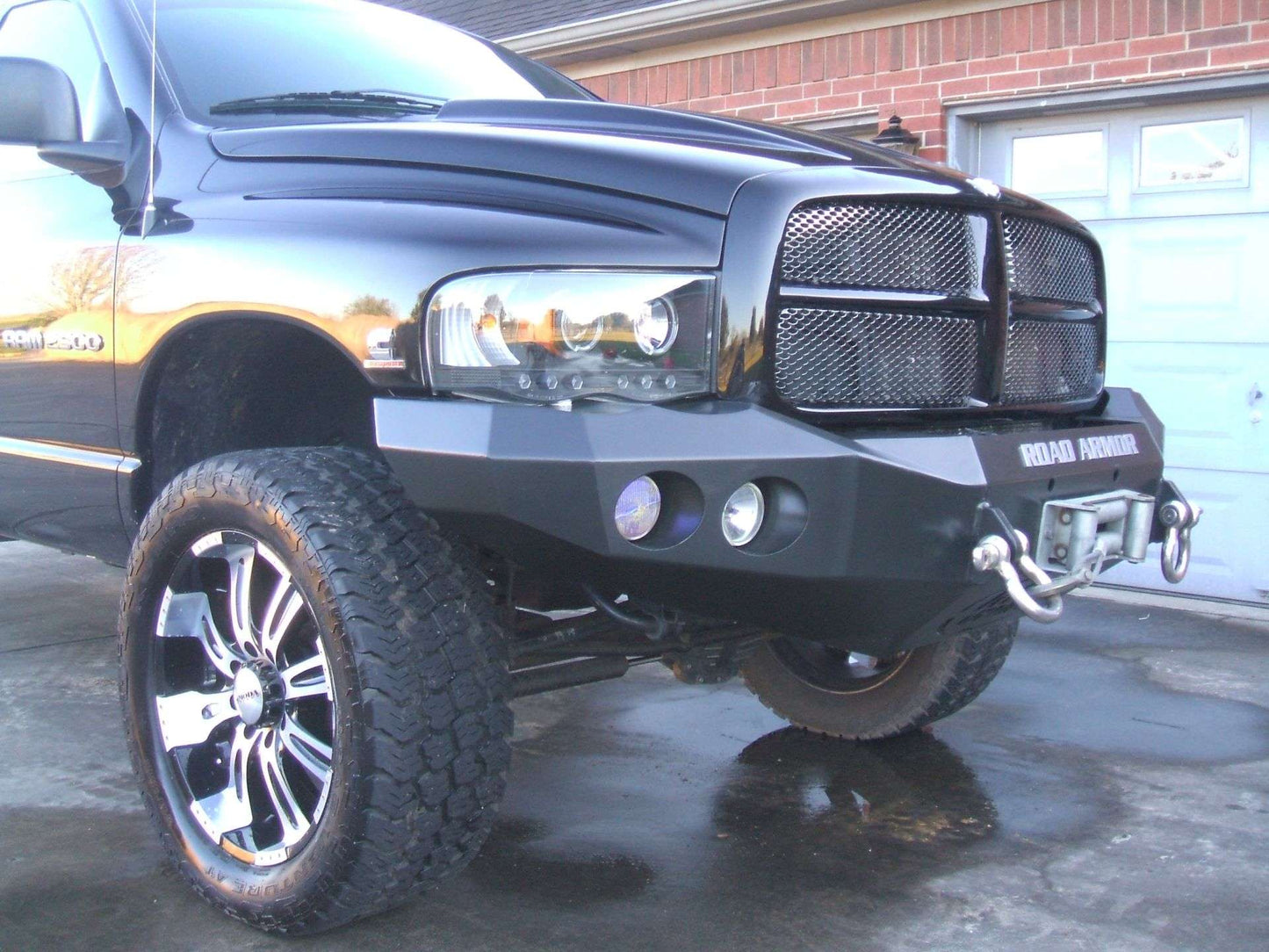 Stealth Front Winch Bumper | Round Holes - Texture Black 2002-2005 RAM 1500