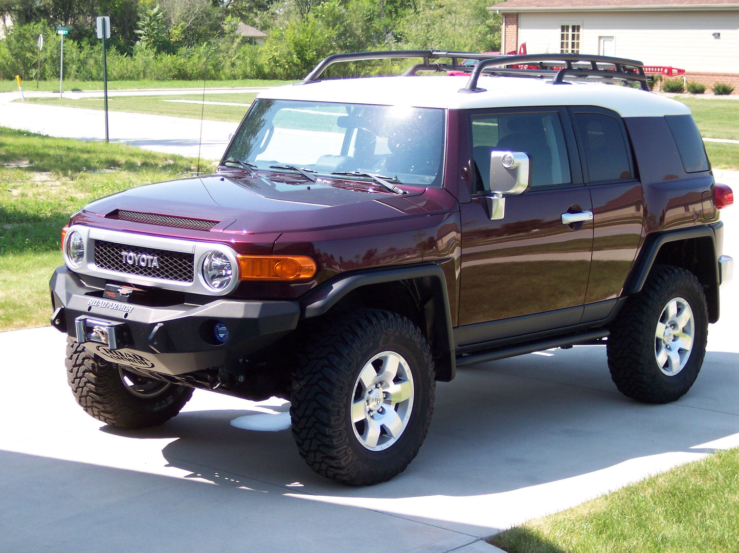 Stealth Front Winch Bumper | Round Holes - Texture Black 2006-2014 Toyota FJ Cruiser
