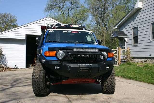 Stealth Front Winch Bumper Pre-Runner Guard | Round Holes - Texture Black 2006-2014 Toyota FJ Cruiser