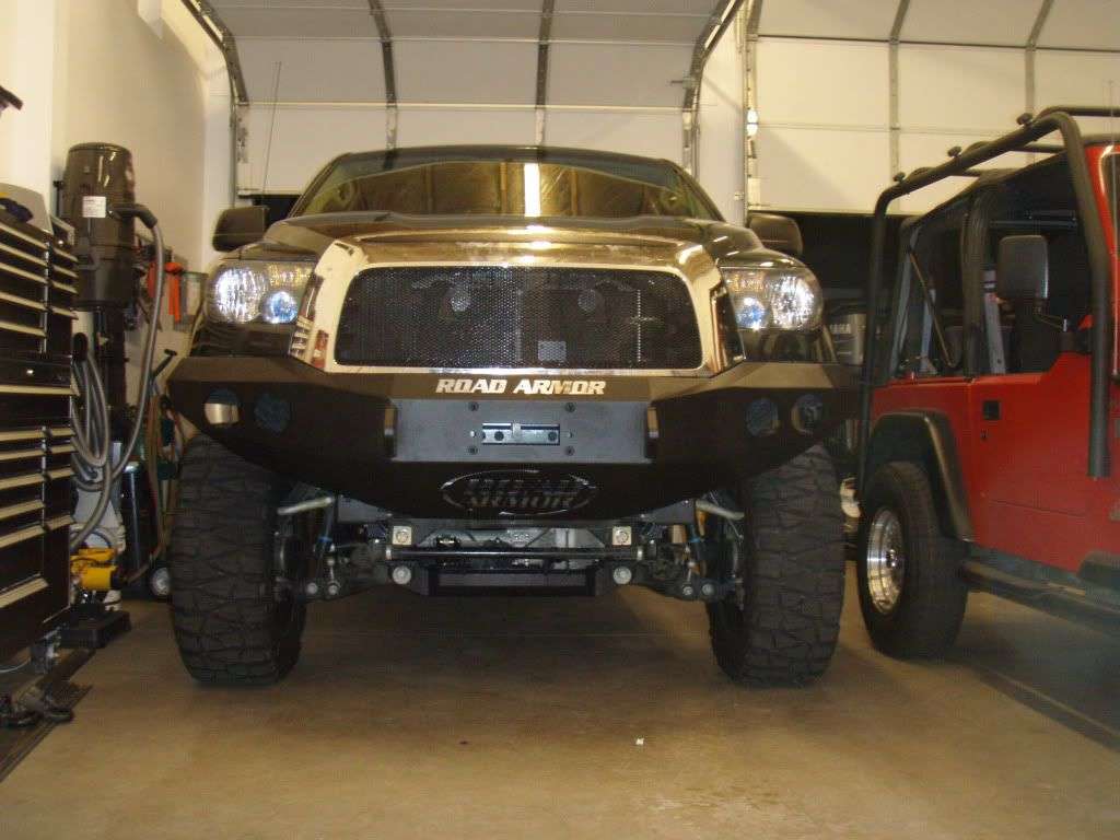 Stealth Front Winch Bumper | Round Holes - Texture Black 2007-2013 Toyota Tundra