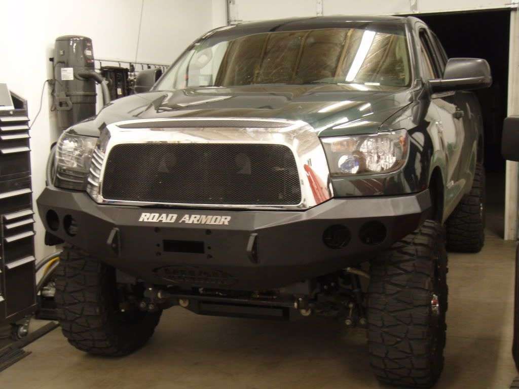 Stealth Front Winch Bumper | Round Holes - Texture Black 2007-2013 Toyota Tundra