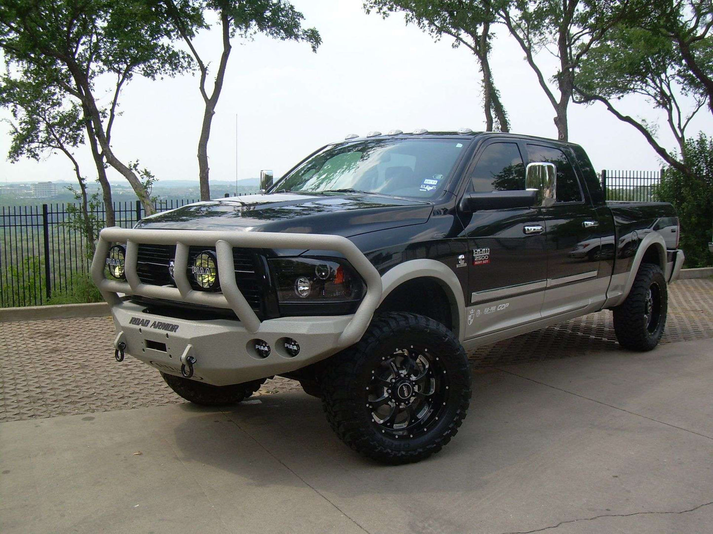 Stealth Front Winch Bumper Titan II Guard | Round Holes - Texture Black 2010-2018 RAM 2500 3500