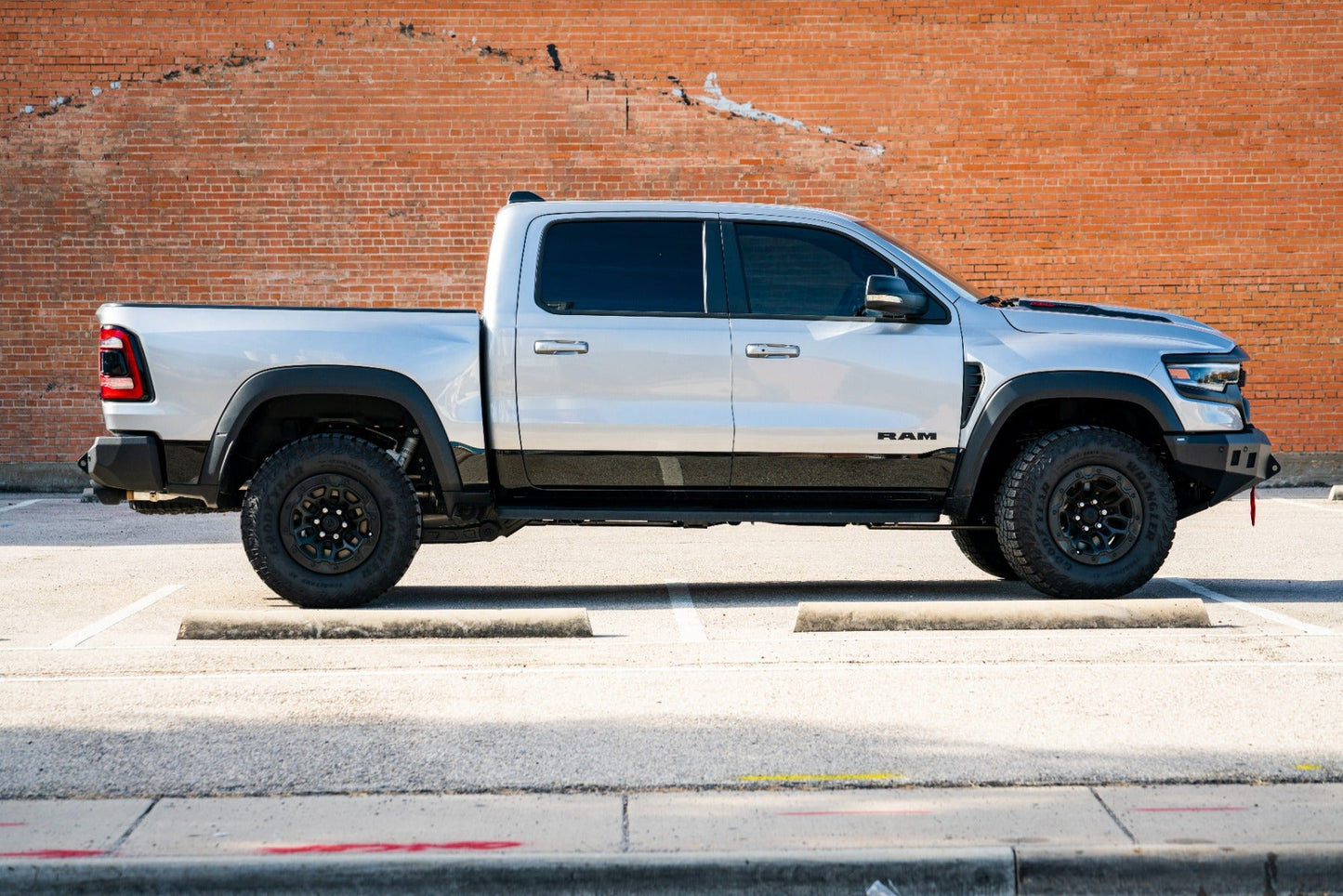 Stealth Front Winch Bumper - Texture Black 2021-2024 RAM TRX