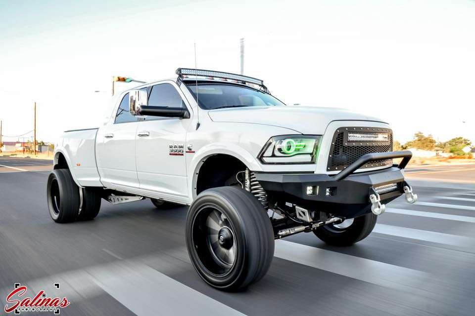 Stealth Front Non-Winch Bumper Pre-Runner Guard - Texture Black 2010-2018 RAM 2500 3500