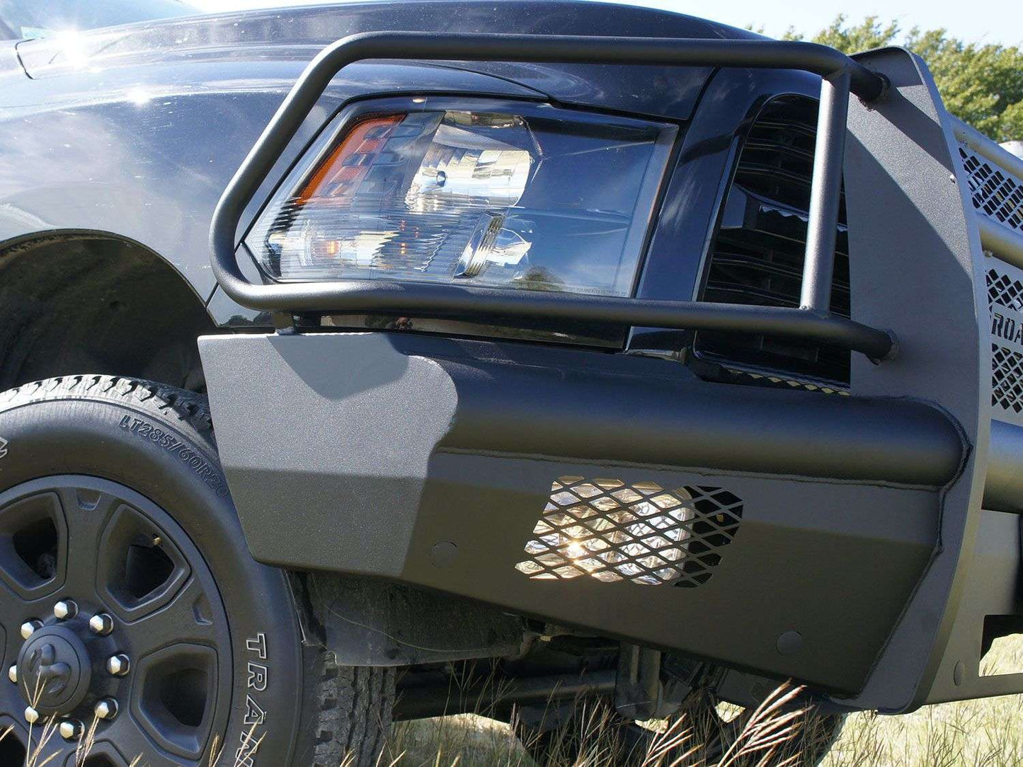 Vaquero Front Non-Winch Bumper Full Guard - Texture Black 2010-2018 RAM 2500 3500