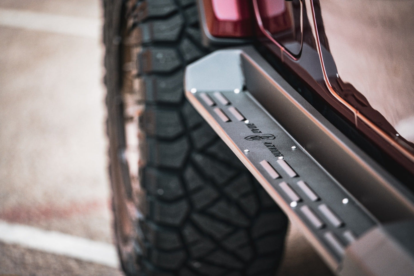 Stealth Side Step | 4 Door - Texture Black 2018-2025 Jeep JLU