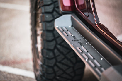 Stealth Side Step | 4 Door - Texture Black 2018-2025 Jeep JLU