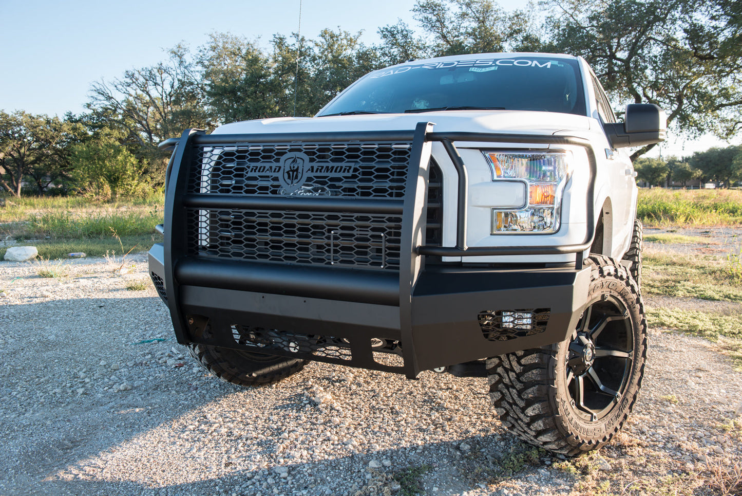 Vaquero Front Non-Winch Bumper Full Guard - Texture Black 2015-2017 Ford F-150