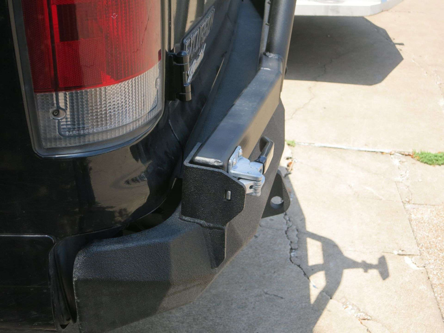 Stealth Rear Winch Bumper | Tire Carrier - Texture Black 1999-2007 Ford Excursion