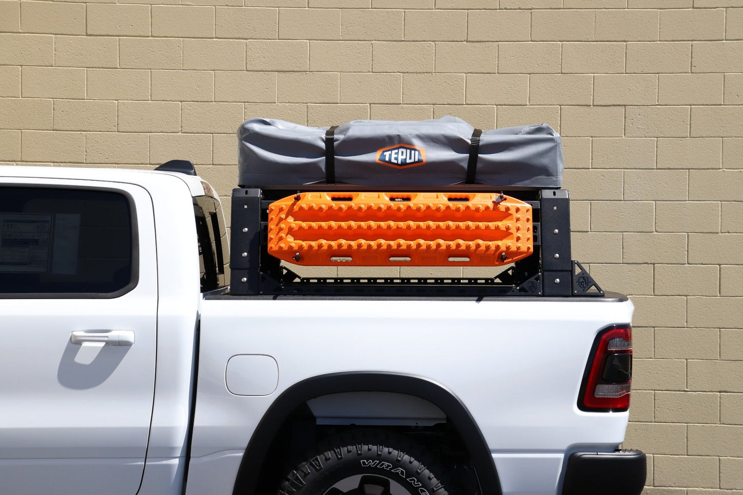TRECK 5 1/2 to 6Ft. Full-Size Truck Beds - Adjustable Bed Rack System (505BRS-BRKTKIT Included) - Texture Black 2009-2014 FORD